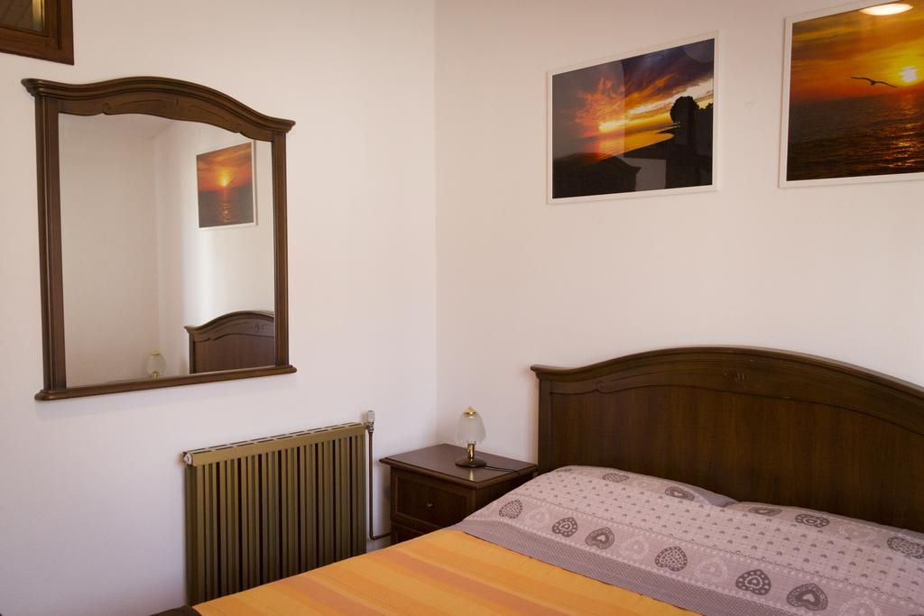 Apartment Sole E Mare Galizana Екстер'єр фото
